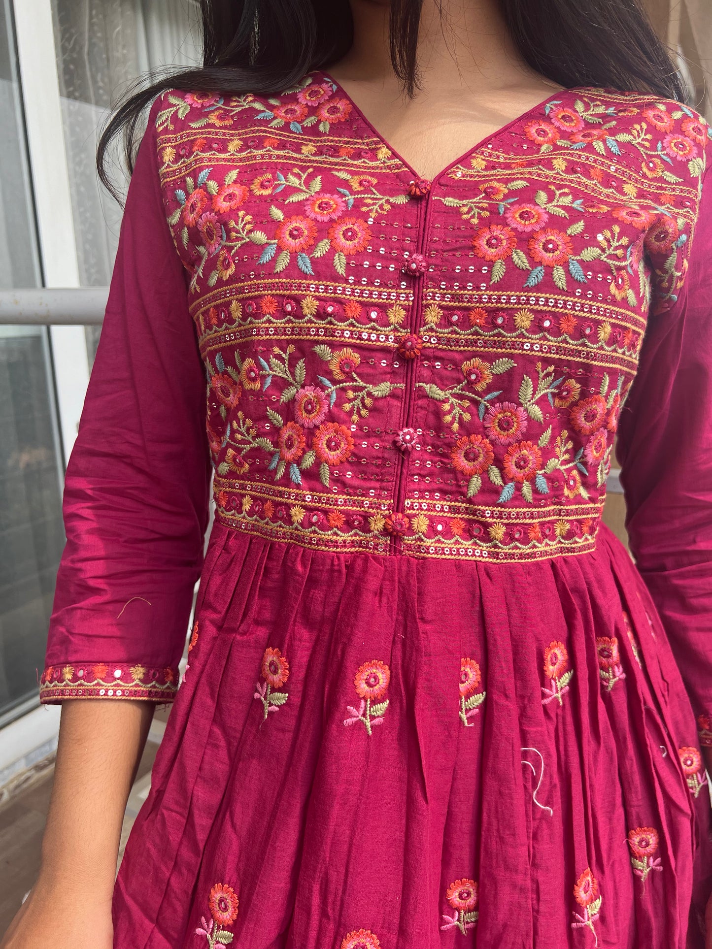 Dress/Frock/Aline