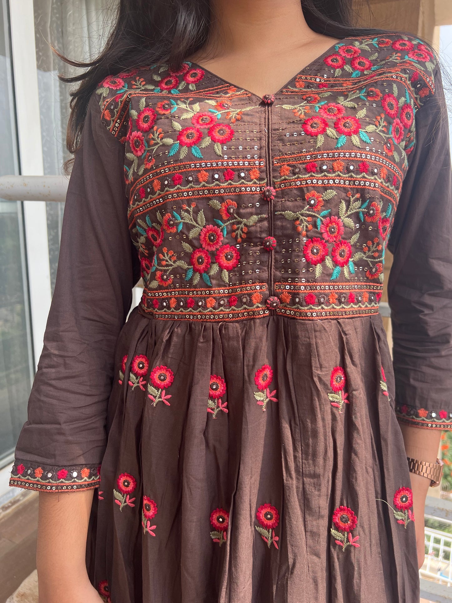 Dress/Frock/Aline
