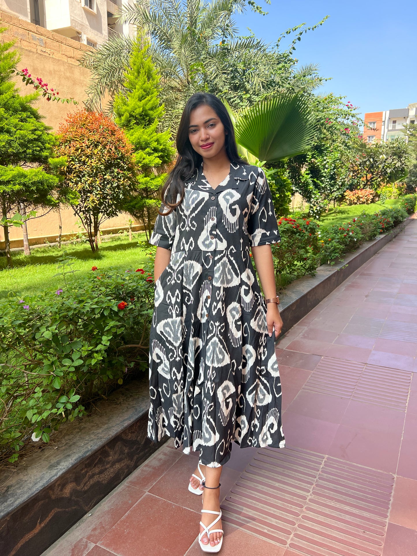 Dress/Frock/Aline