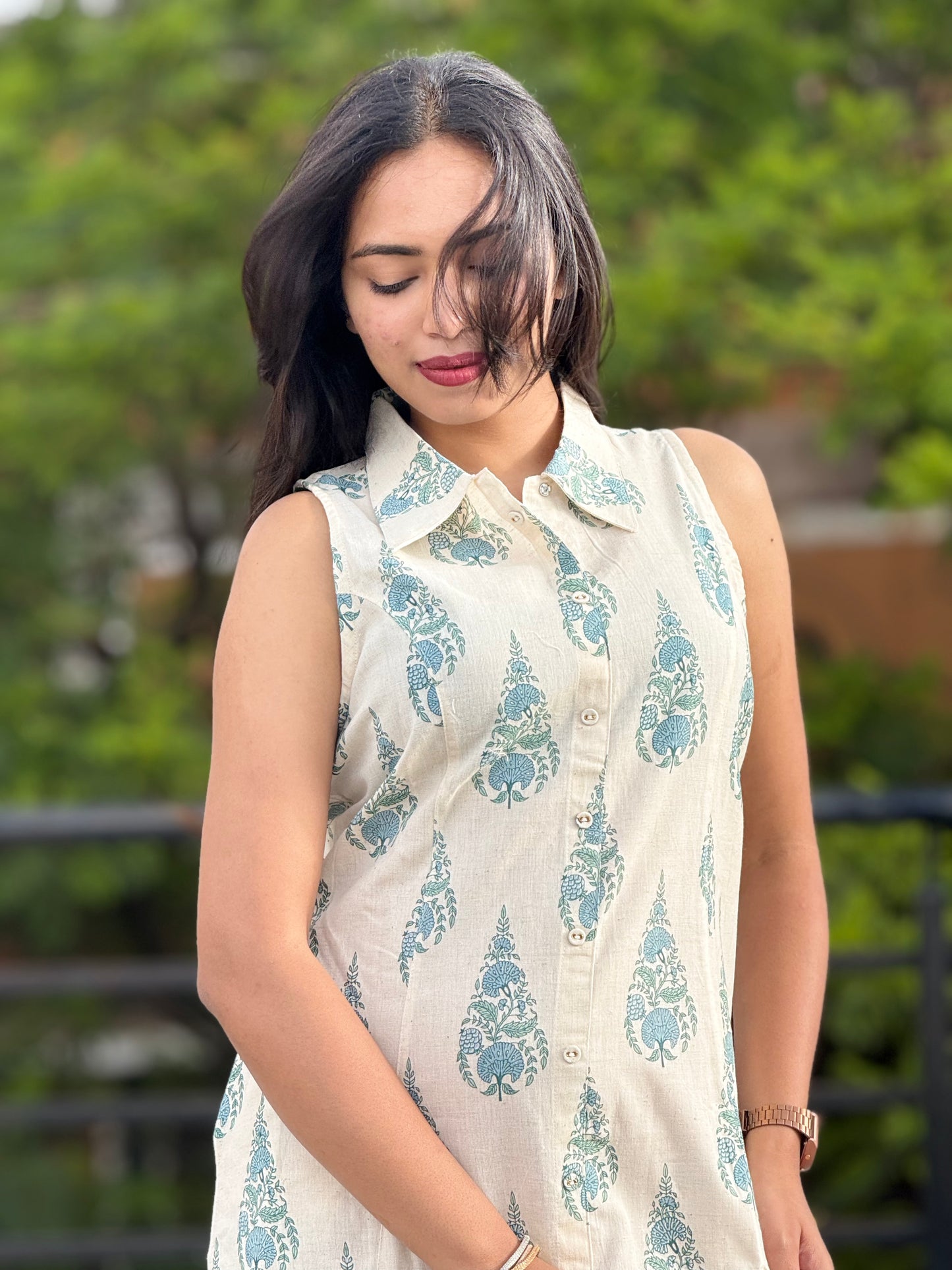 Dress/Frock/Aline
