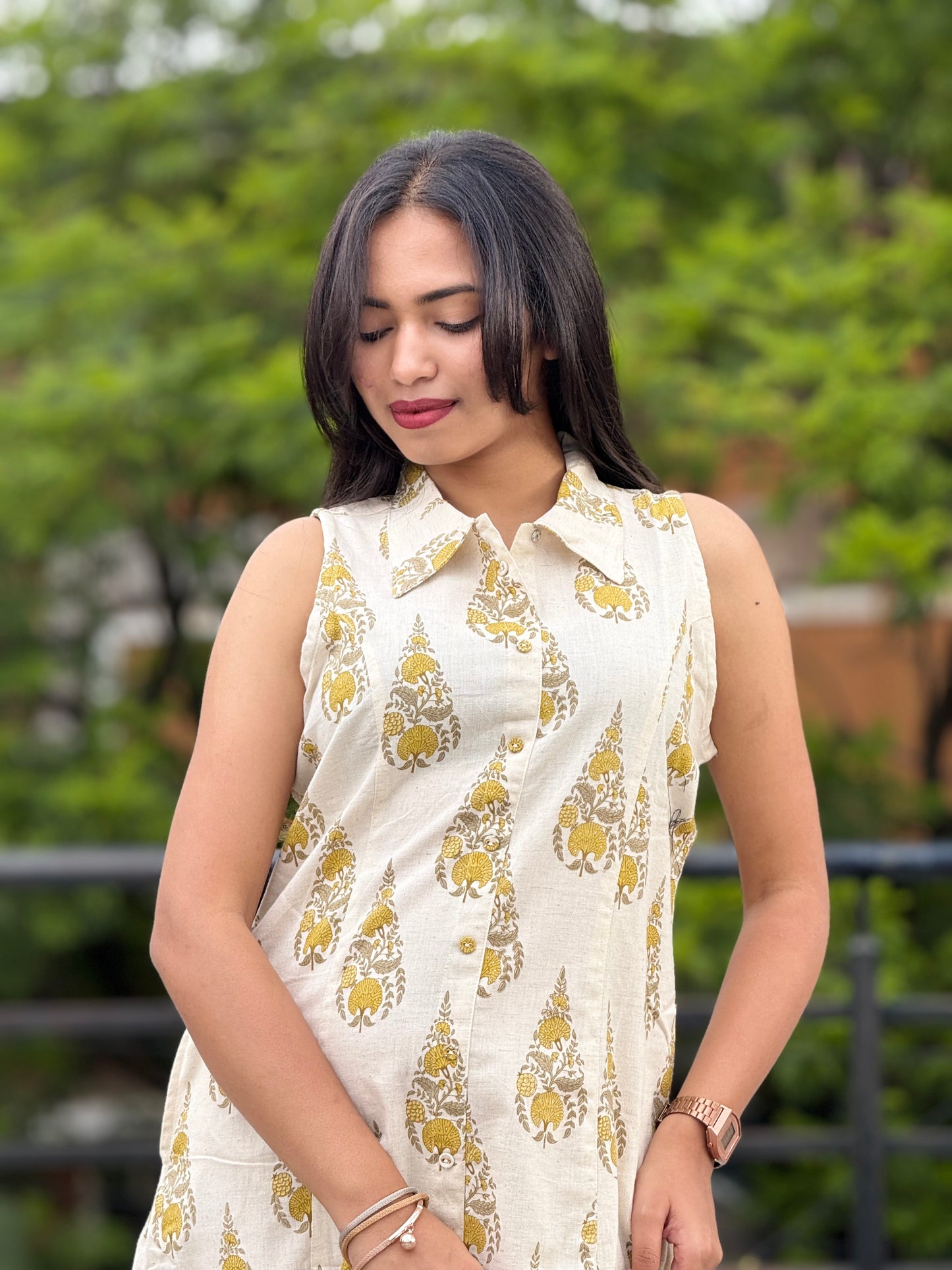 Dress/Frock/Aline