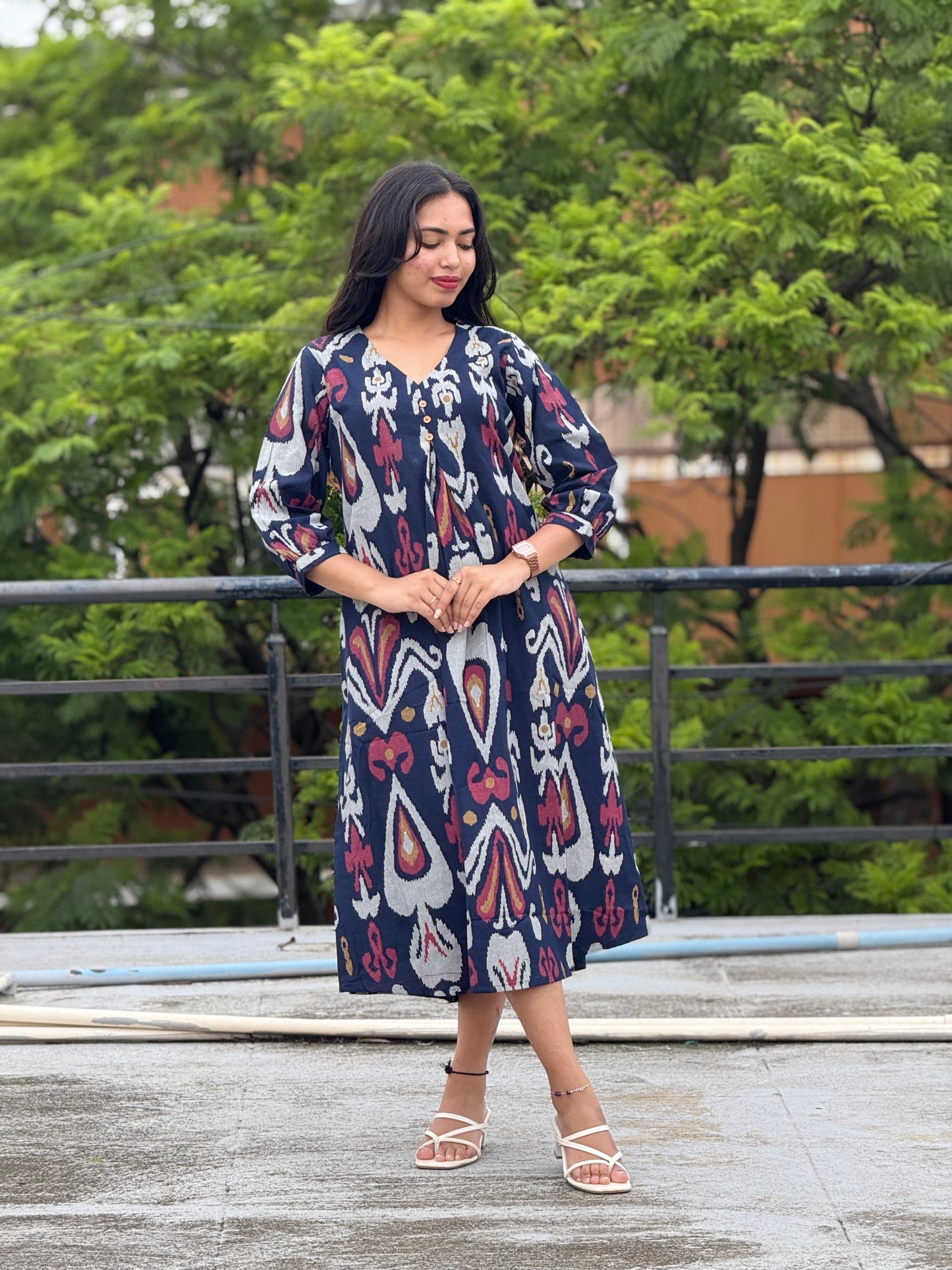 Dress/Frock/Aline