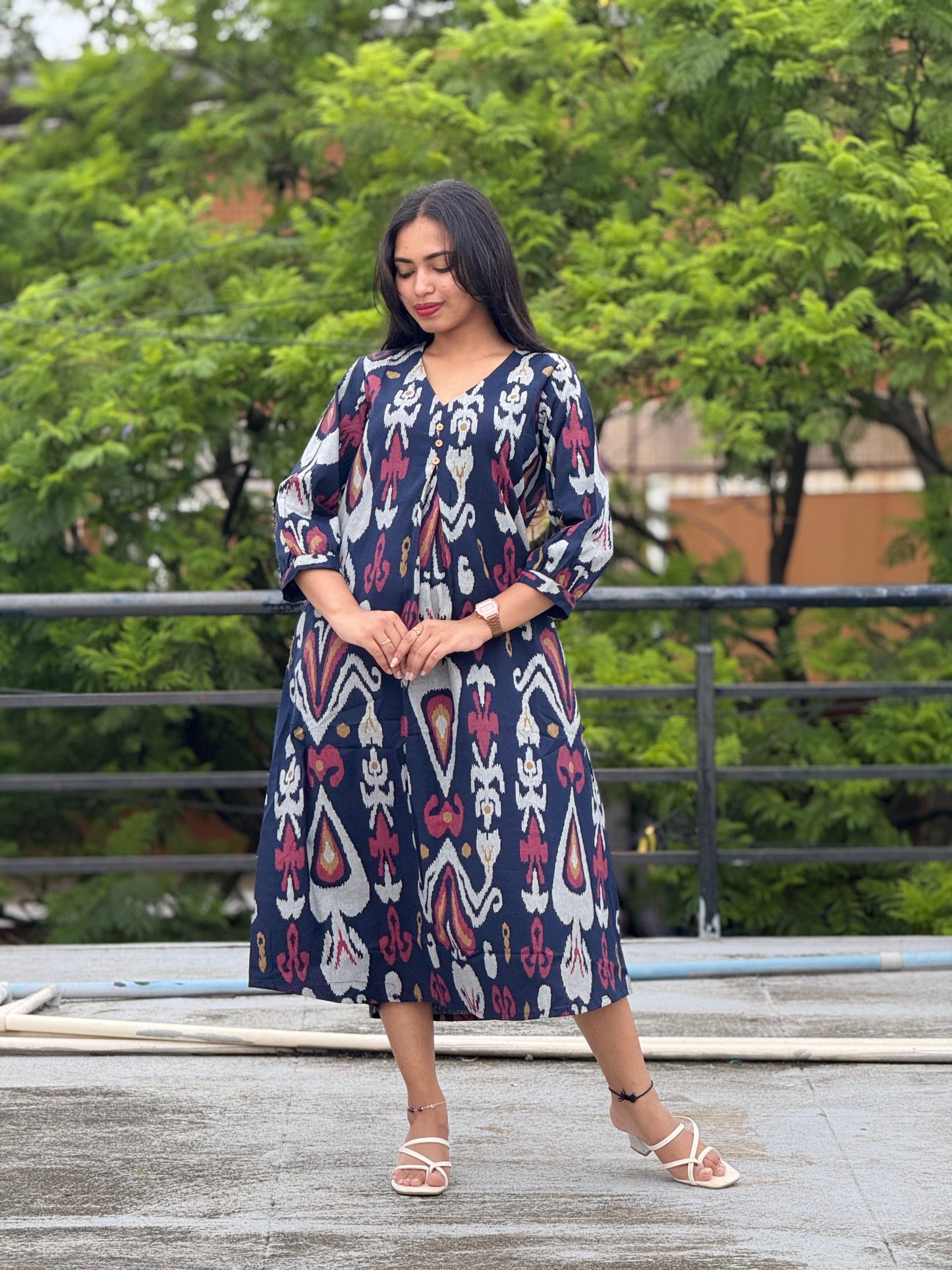 Dress/Frock/Aline