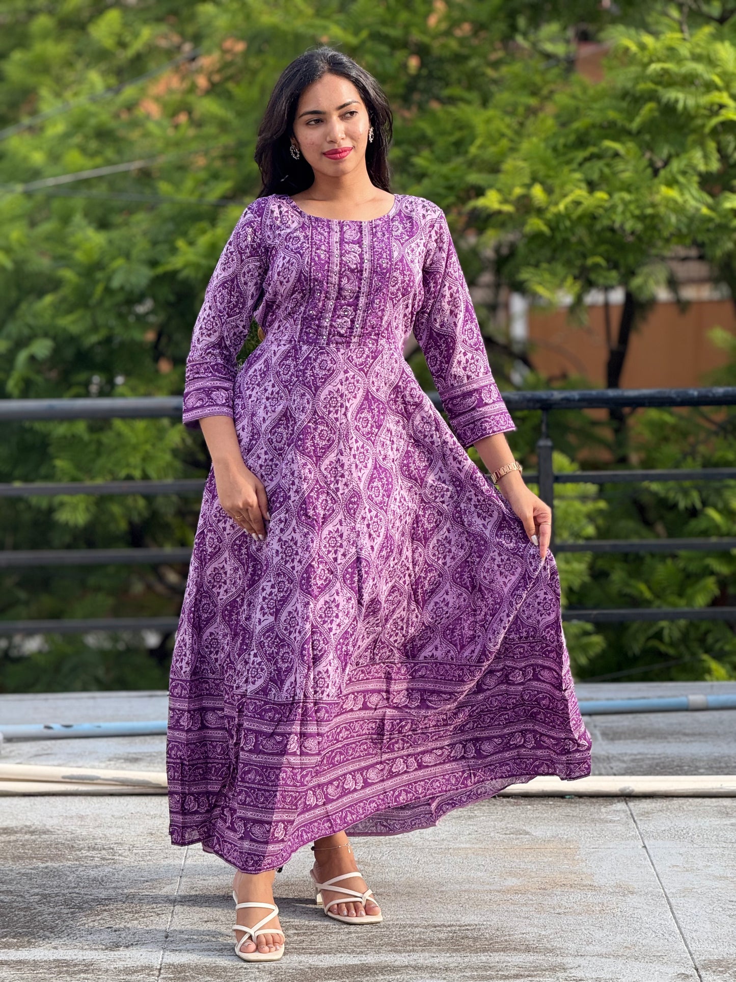 Dress/Frock/Aline