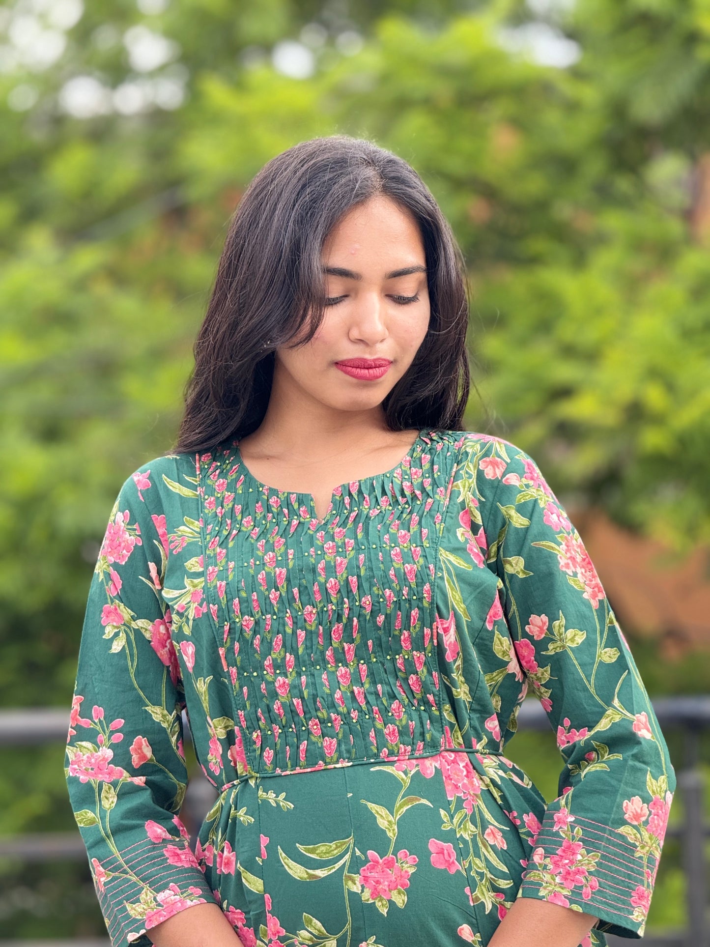 Dress/Frock/Aline