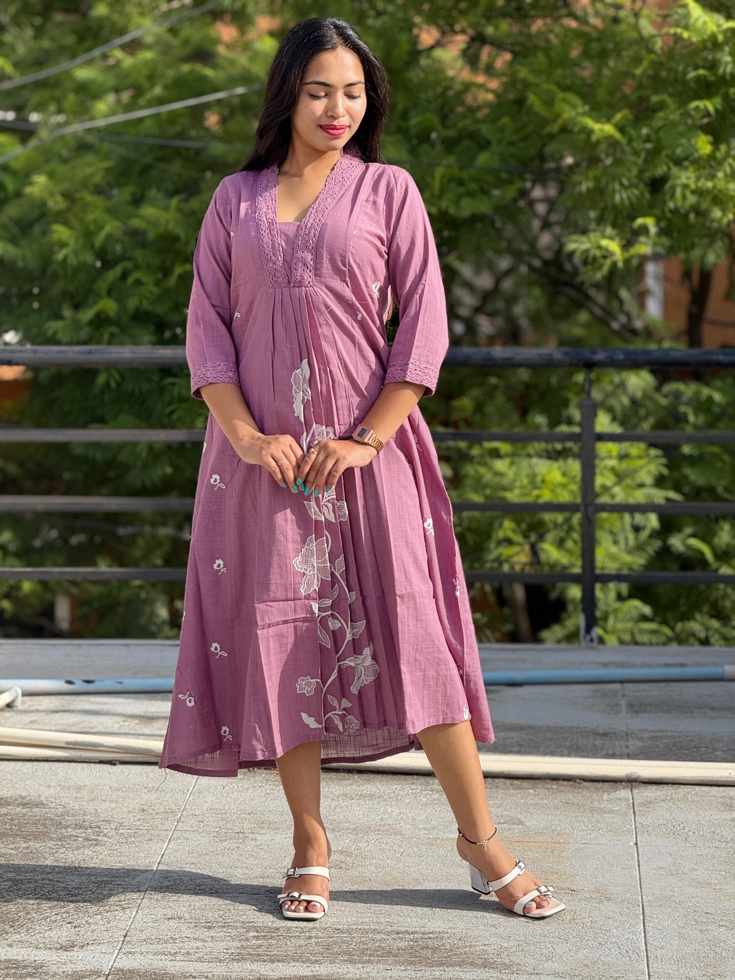 Dress/Frock/Aline