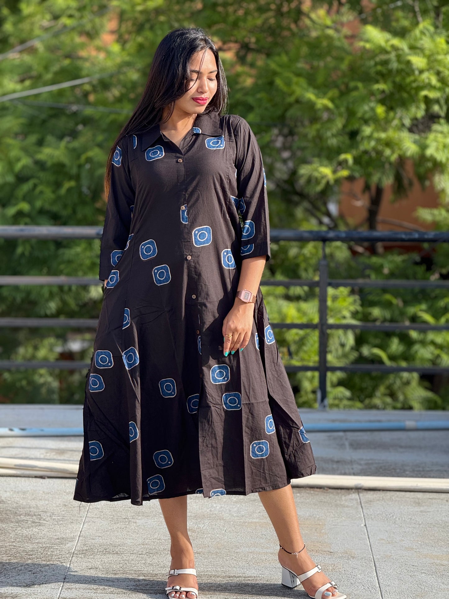Dress/Frock/Aline