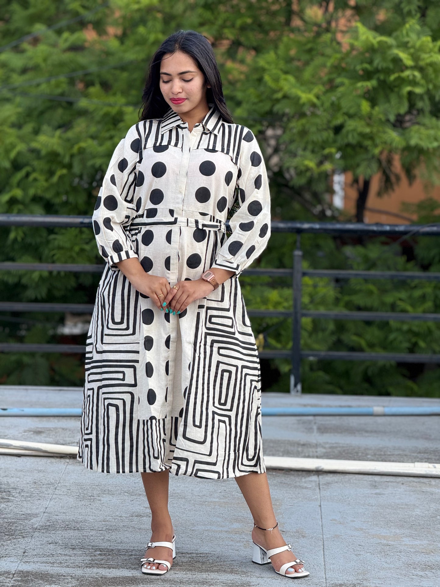 Dress/Frock/Aline