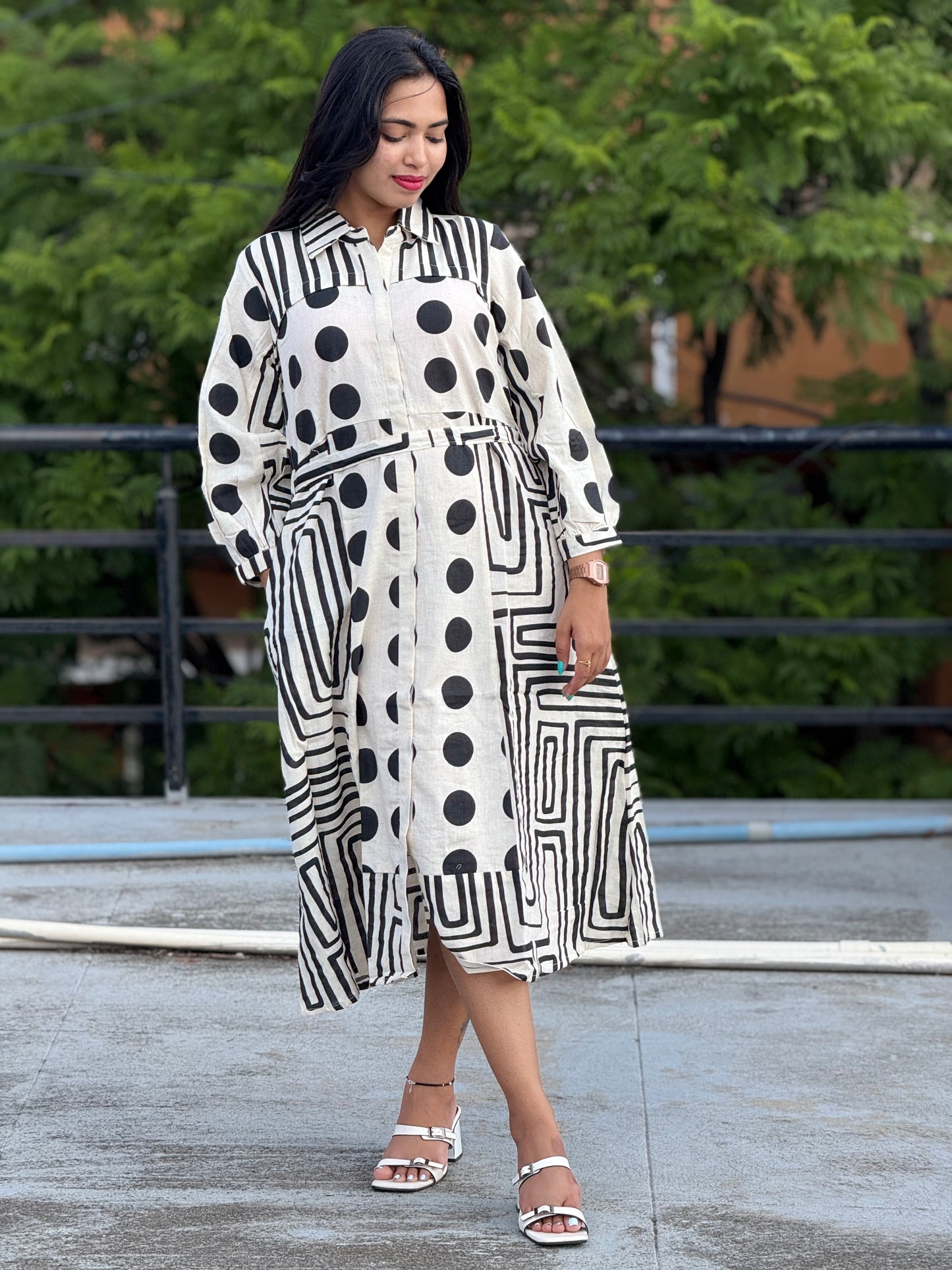 Dress/Frock/Aline