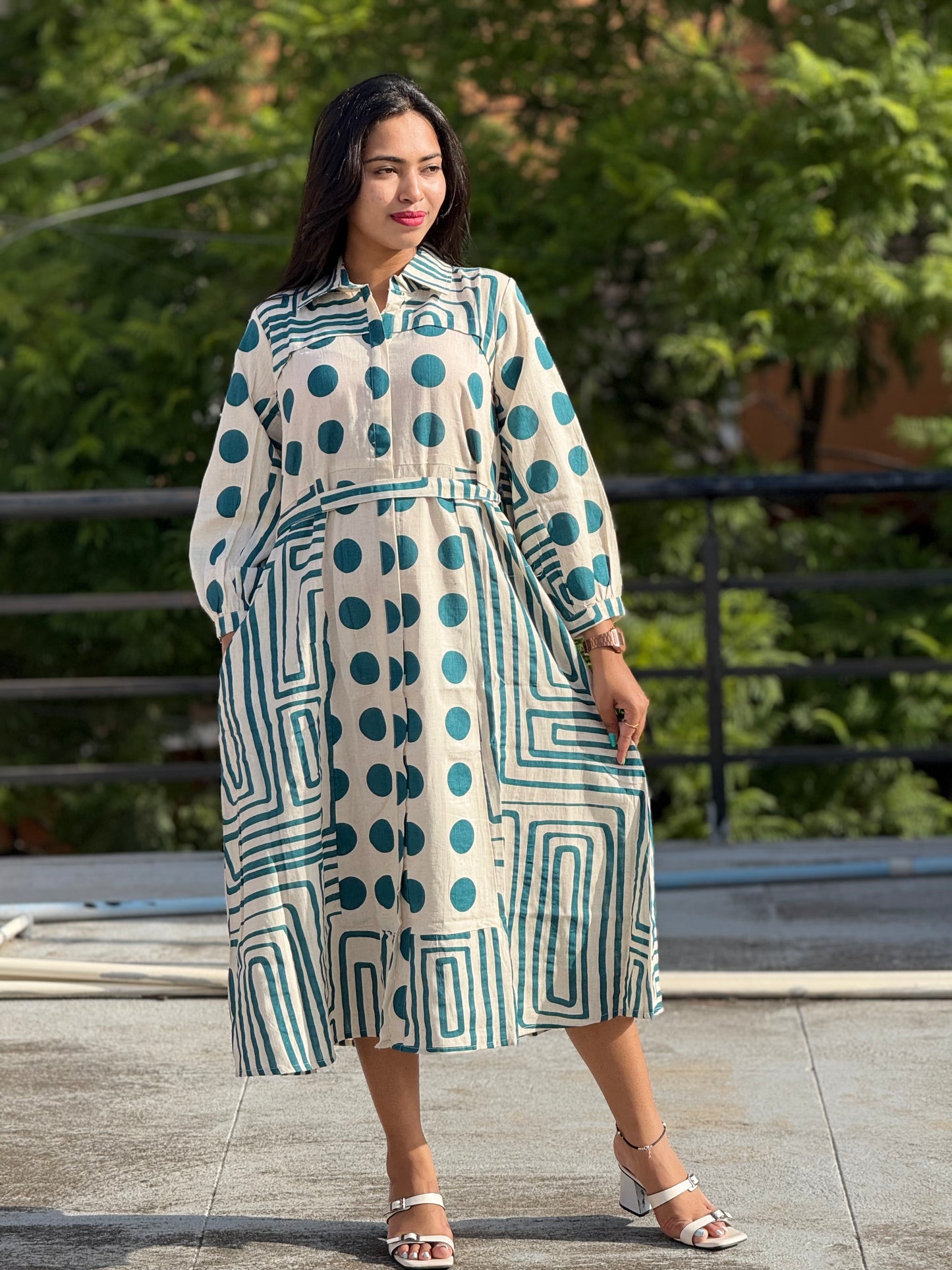 Dress/Frock/Aline