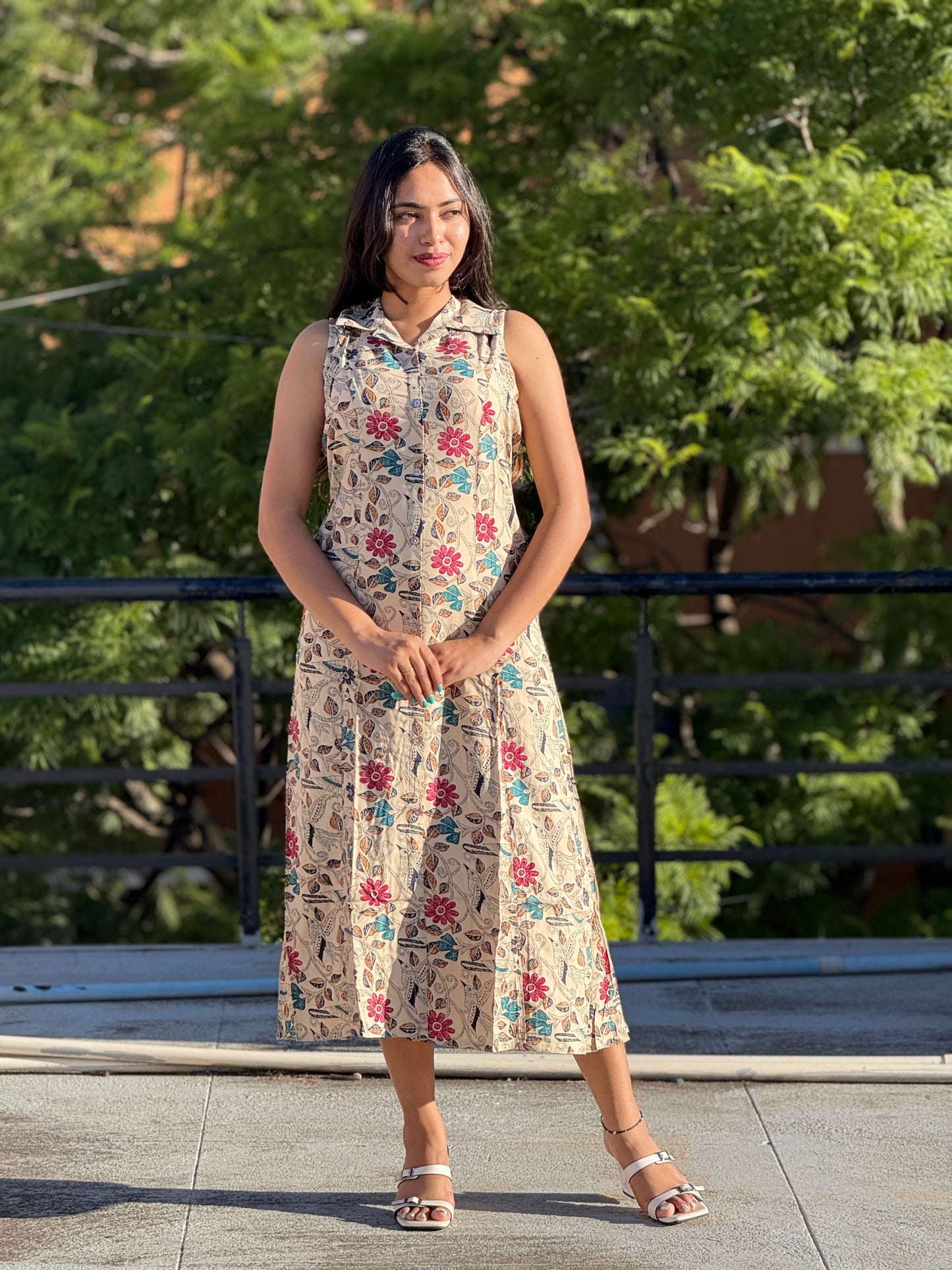 Dress/Frock/Aline