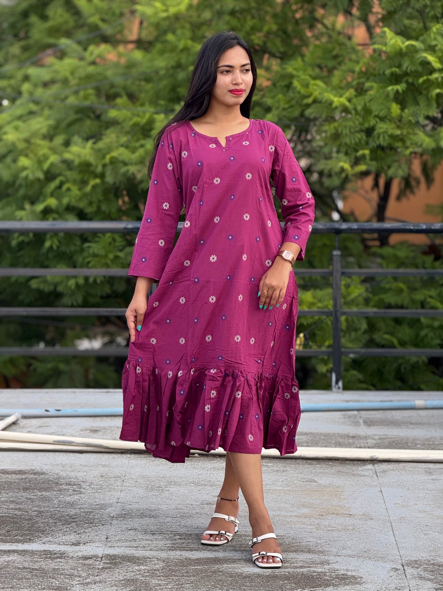 Dress/Frock/Aline