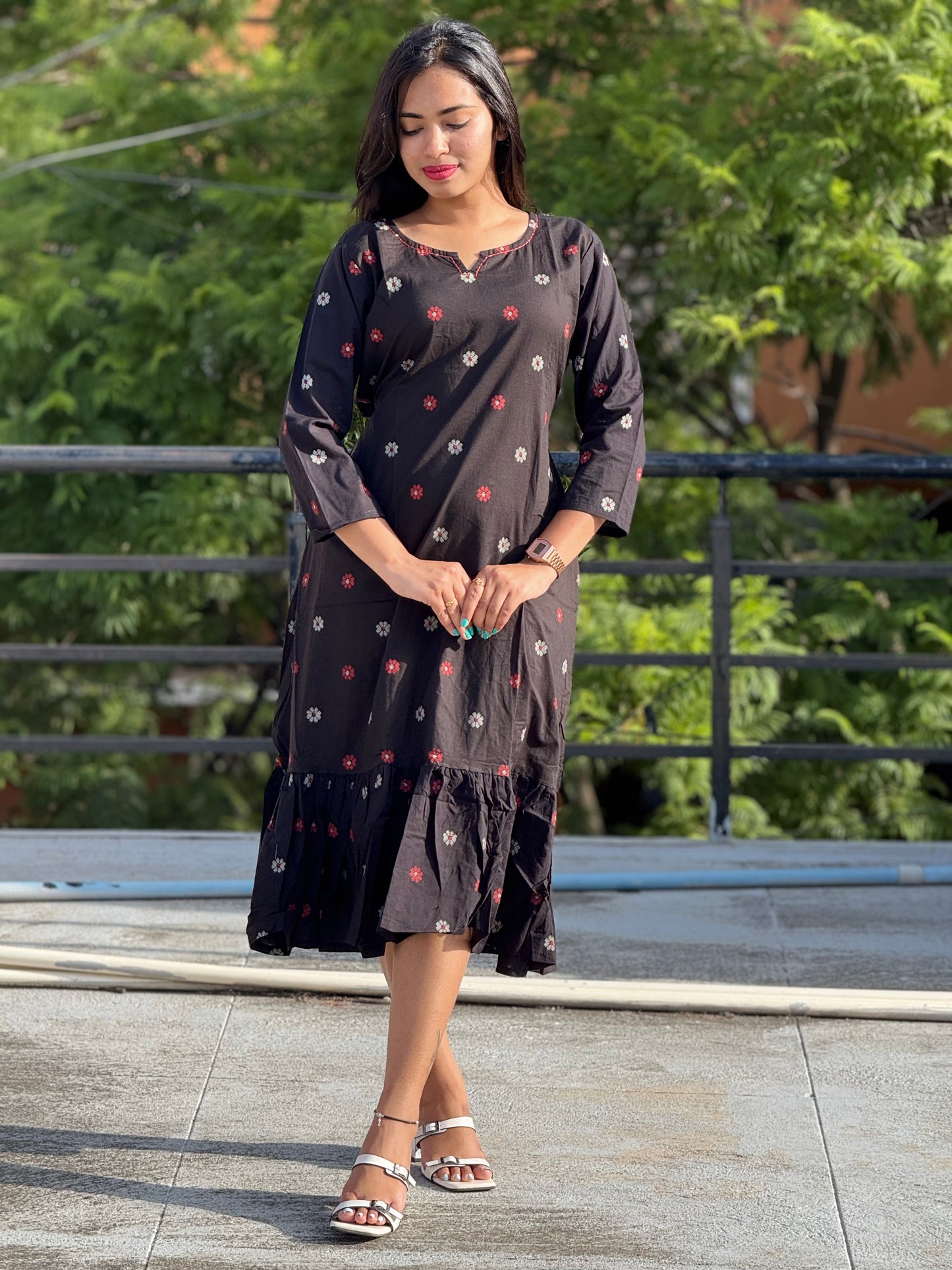 Dress/Frock/Aline