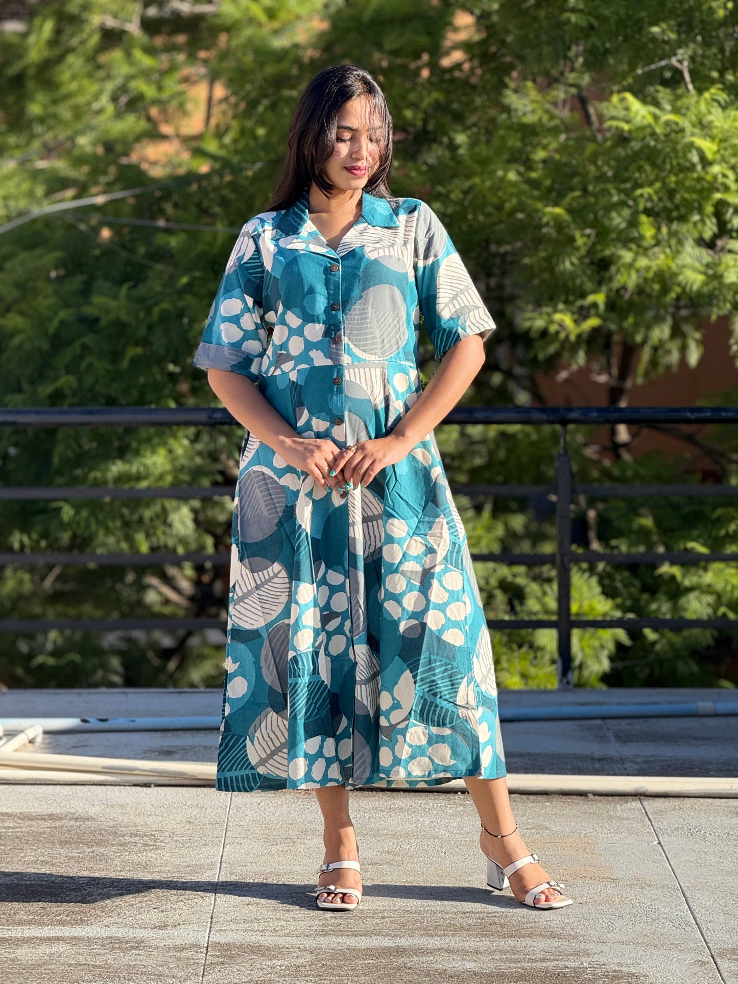 Dress/Frock/Aline