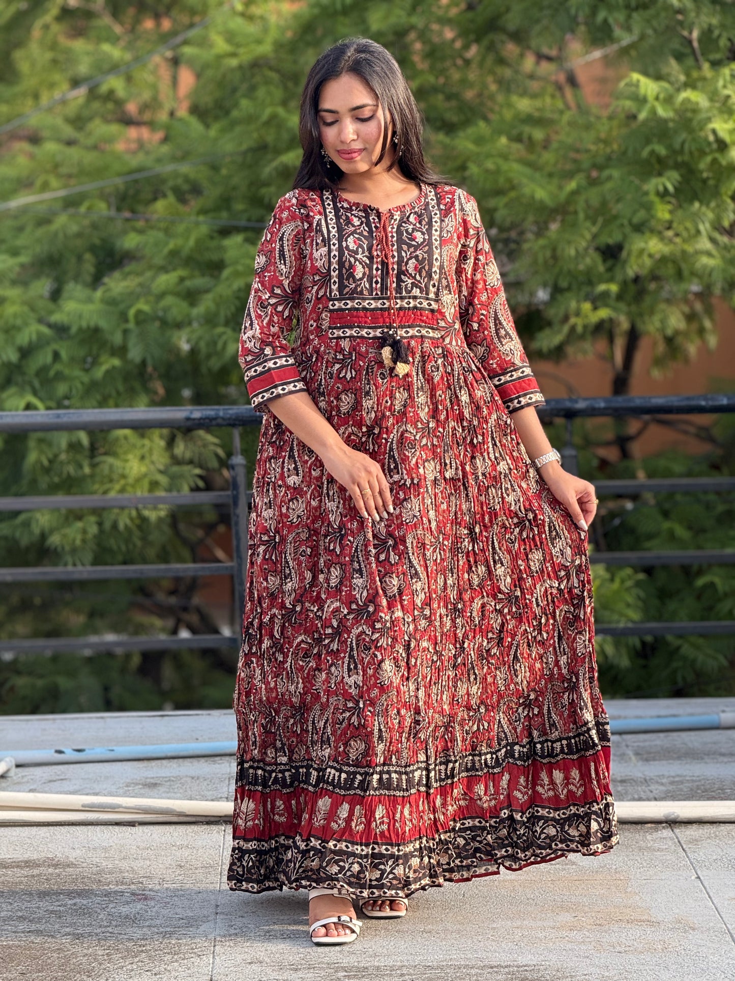 Dress/Frock/Aline