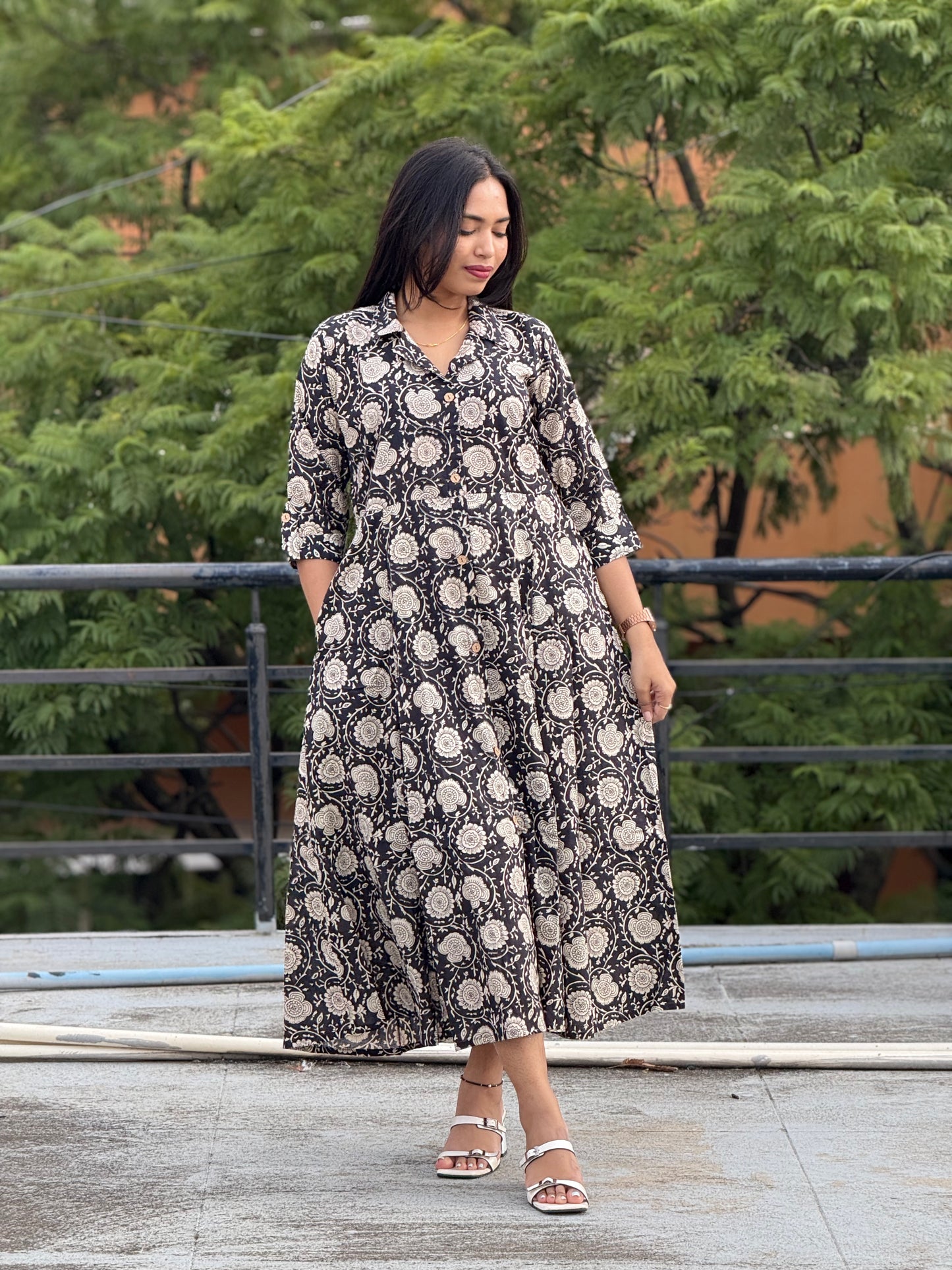 Dress/Frock/Aline