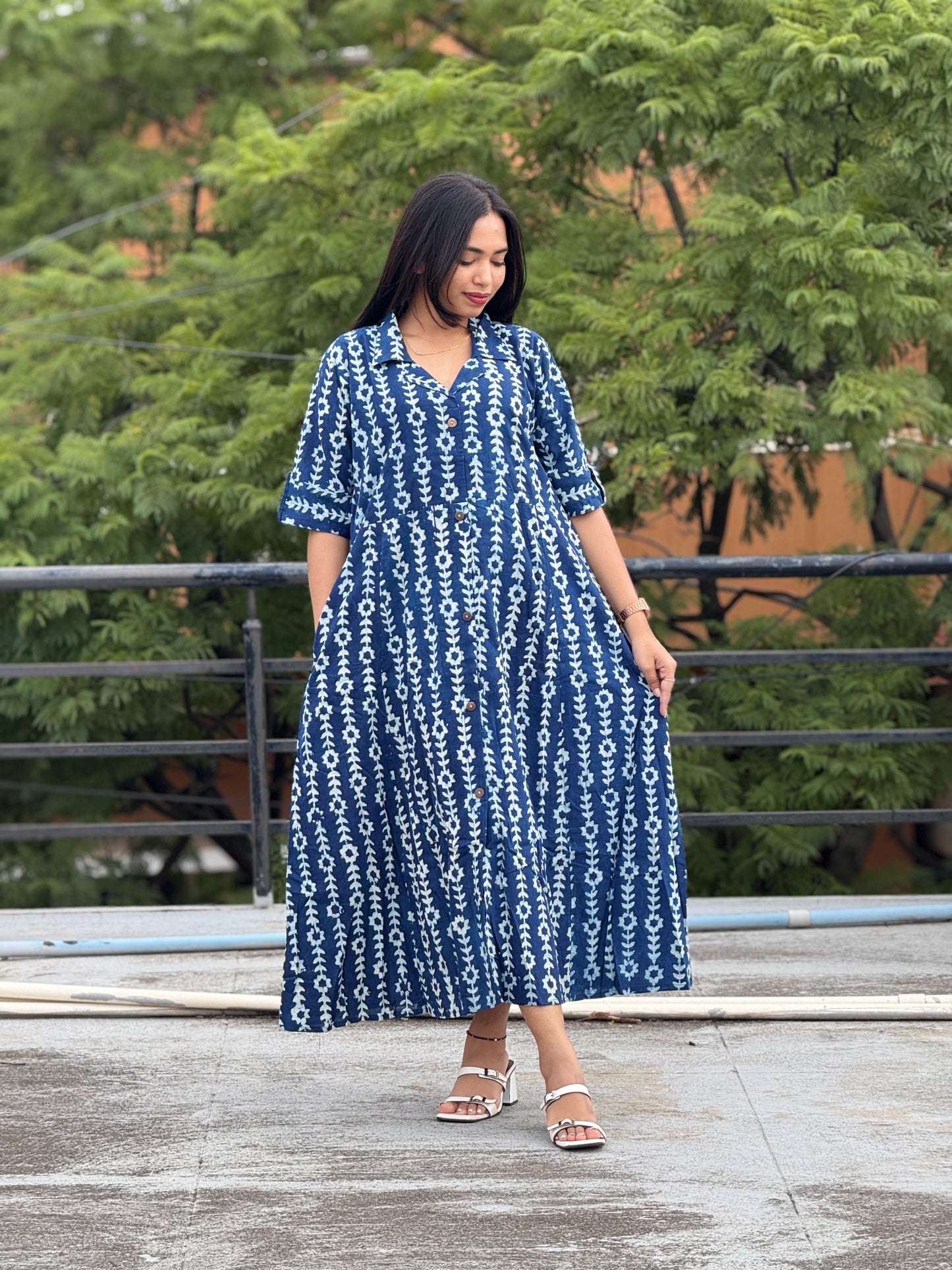 Dress/Frock/Aline