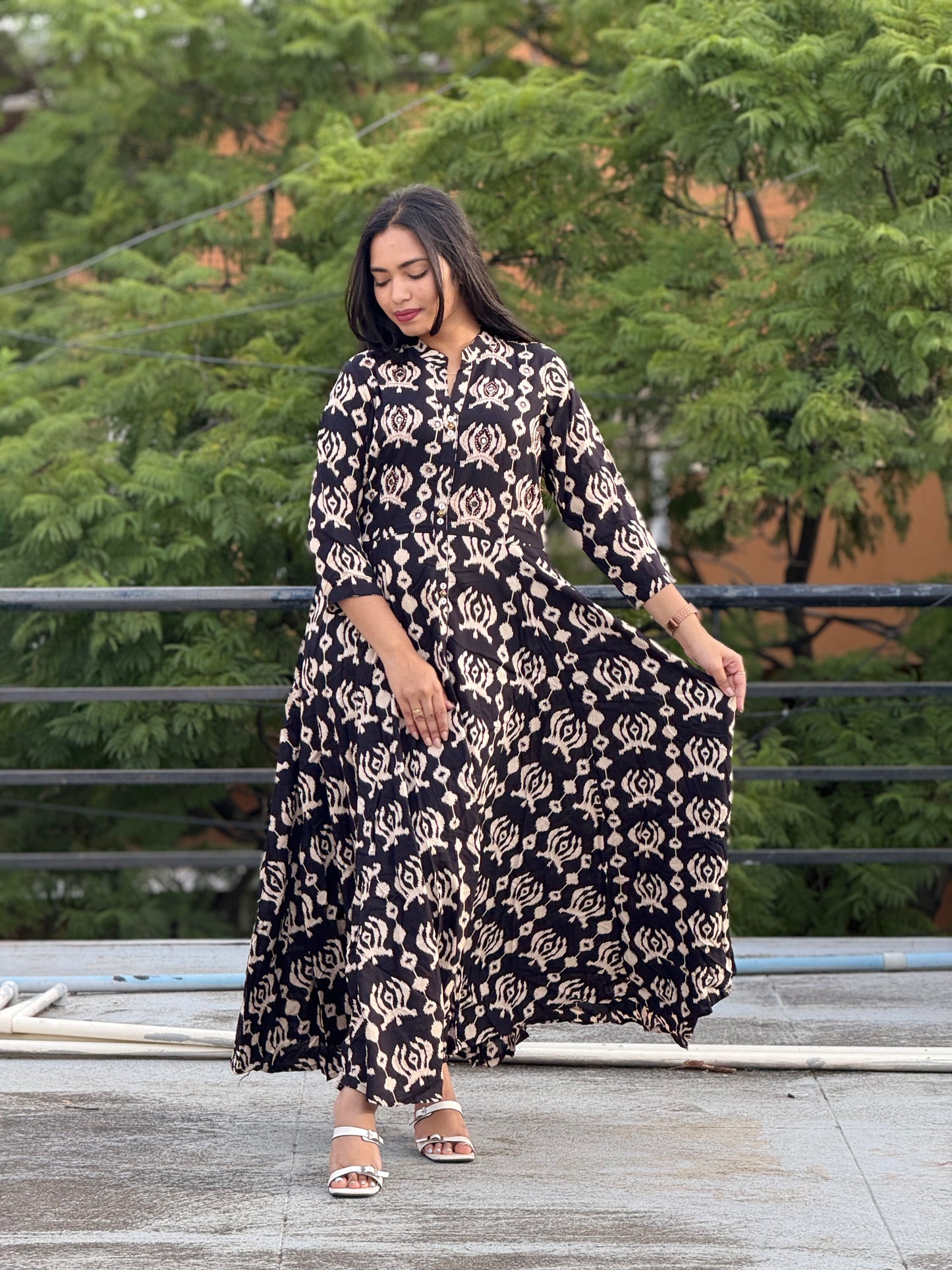 Dress/Frock/Aline