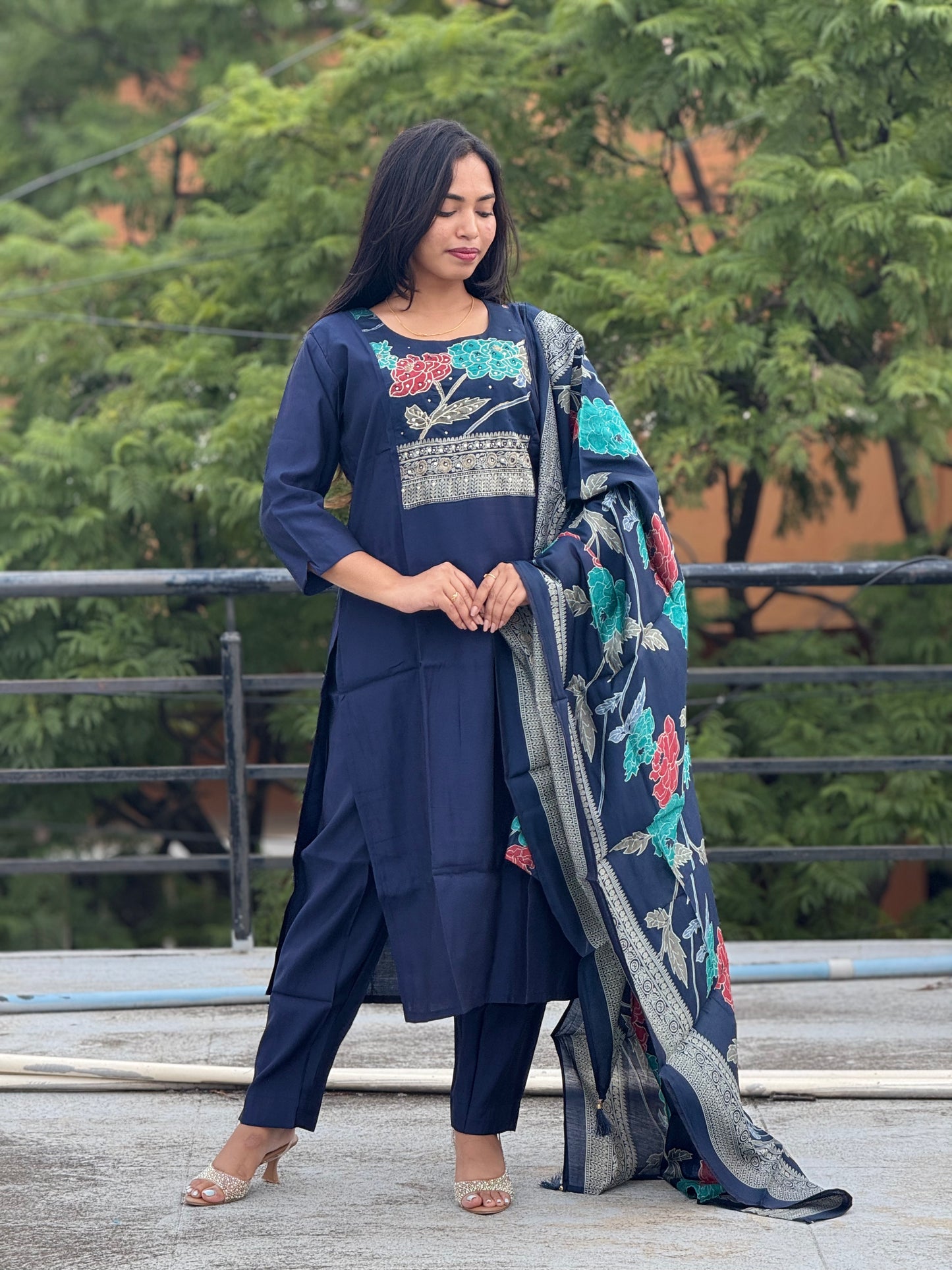 Party Wear Suit Set