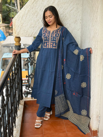 Cottpn Suit Set