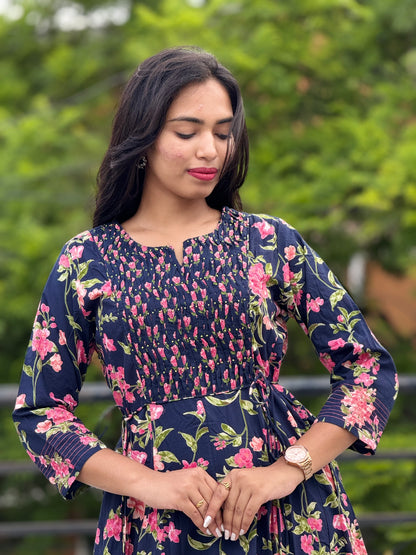 Dress/Frock/Aline