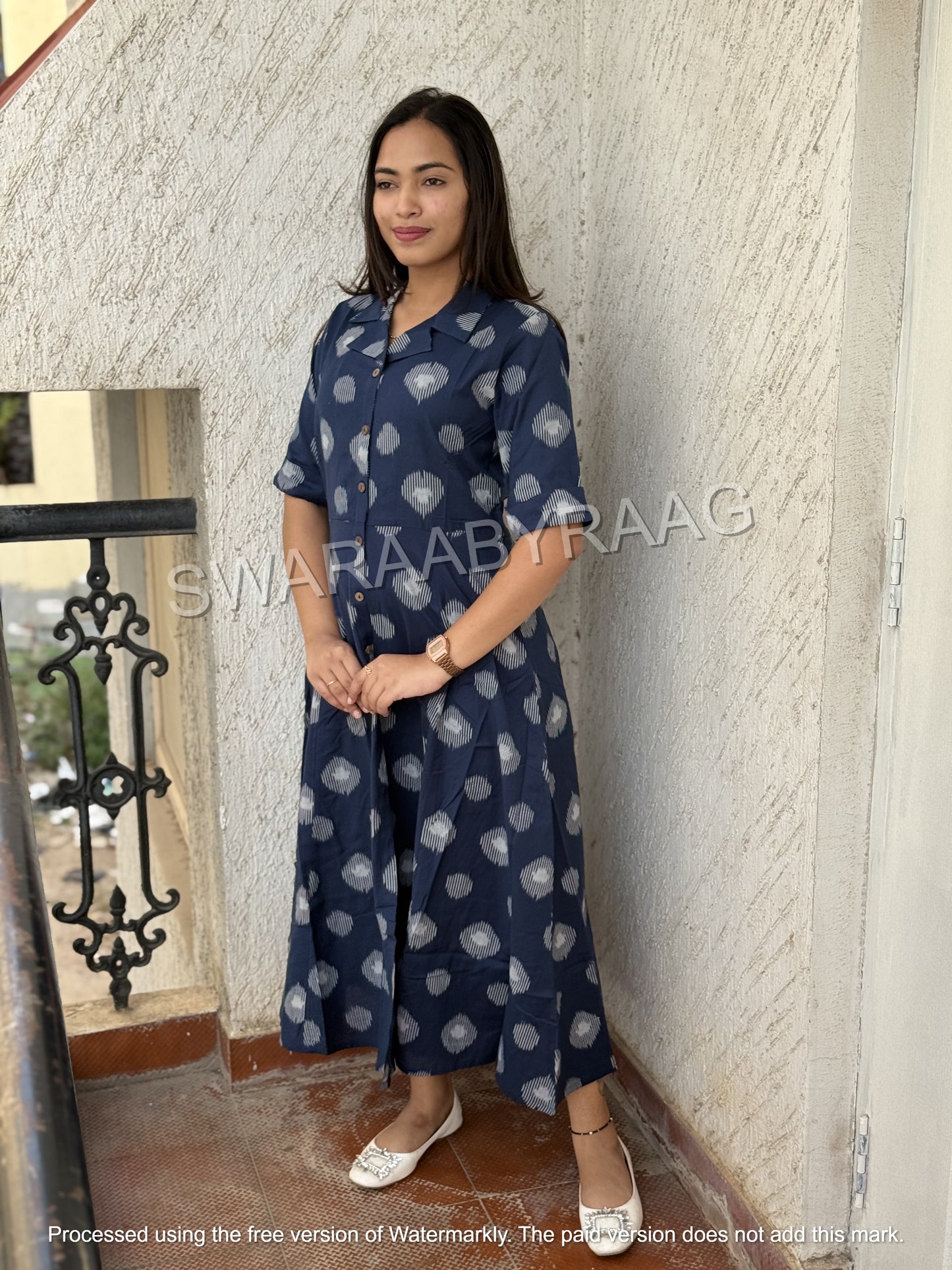 Dress/Frock/Aline
