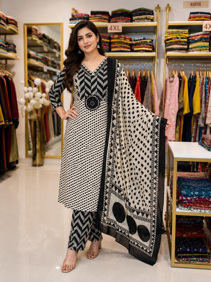 Plus Size Suit Set