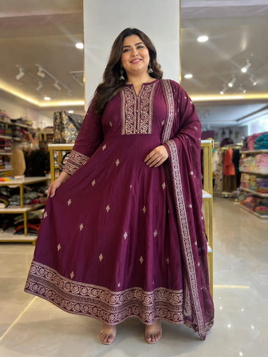 Plus Size Suit Set