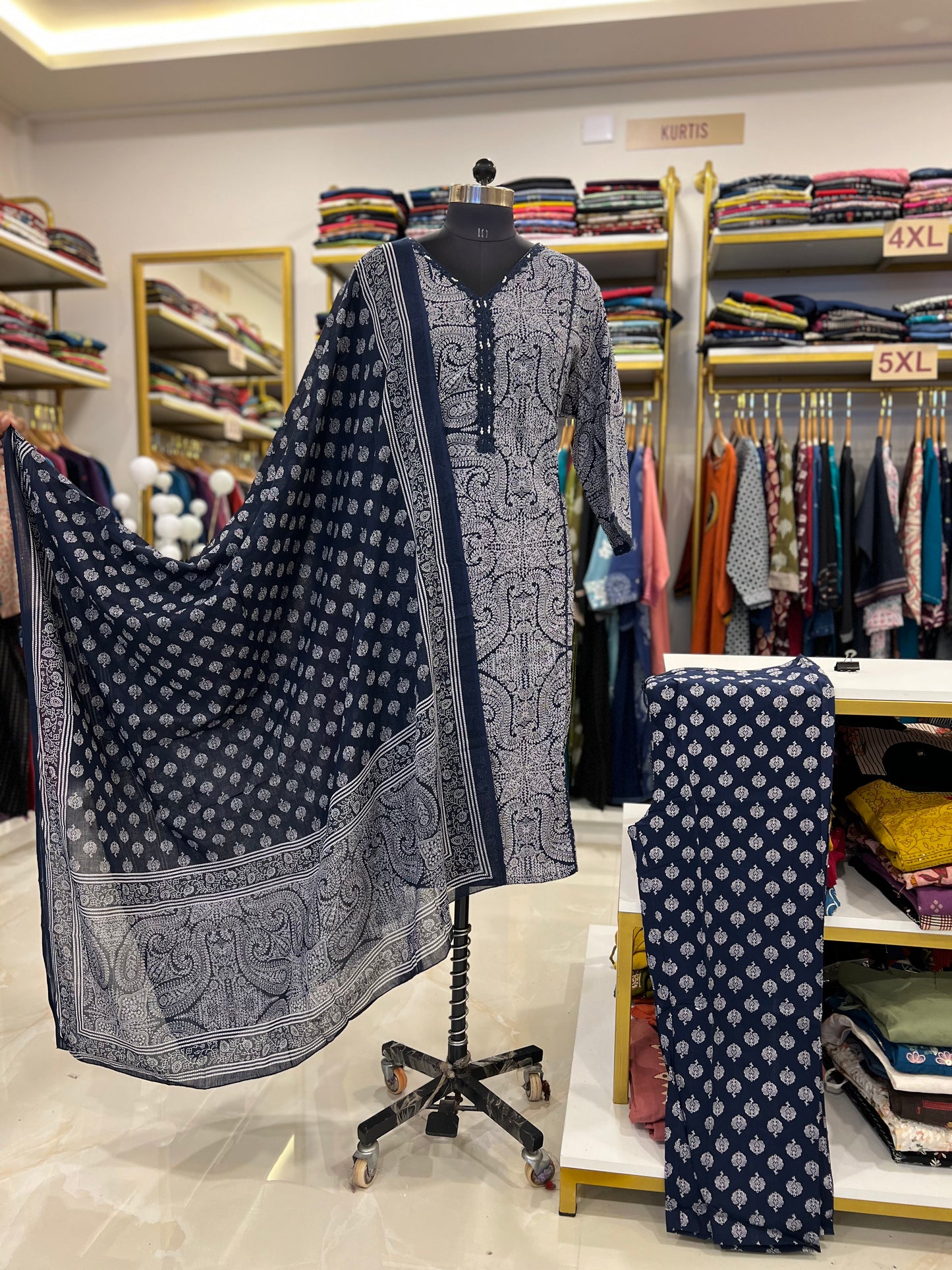 Plus Size Suit Set
