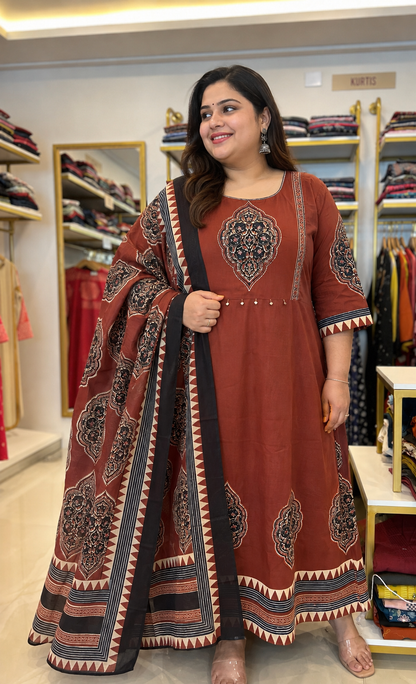 Plus Size Suit Set