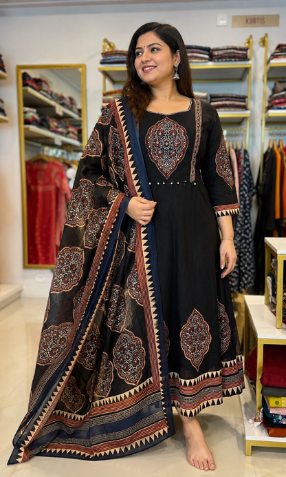 Plus Size Suit Set