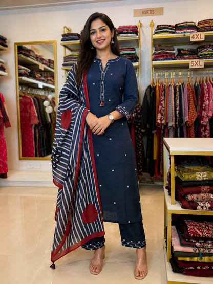 Plus Size Suit Set