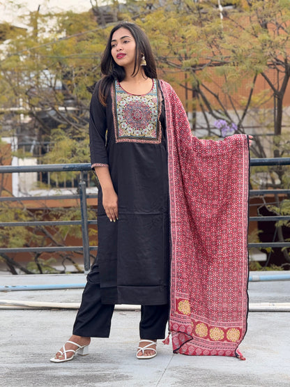 Party Wear Suit Set