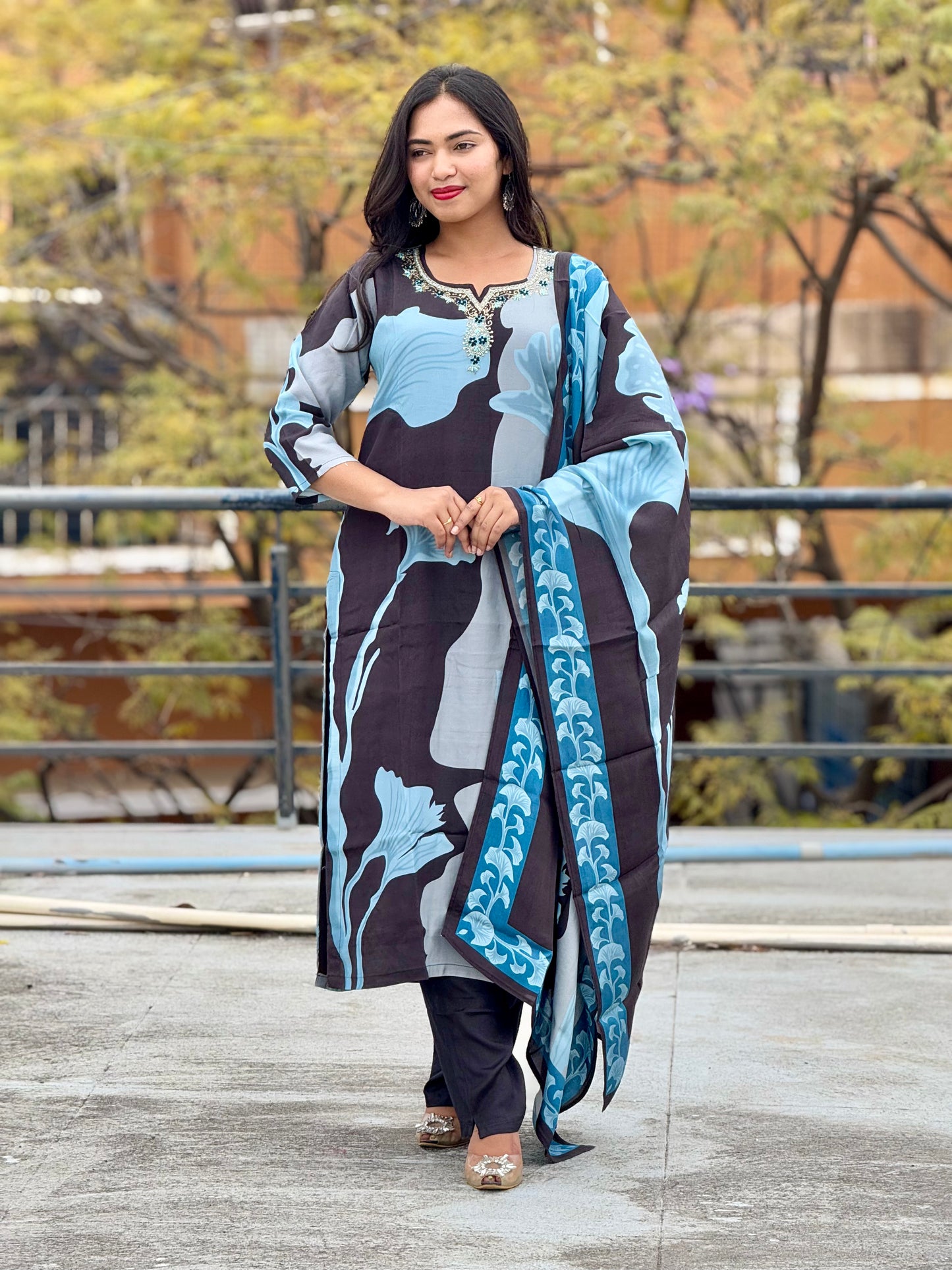 Party Wear Suit Set