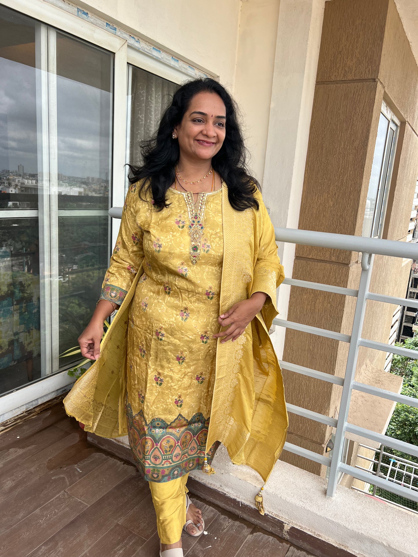 Party Wear Suit Set